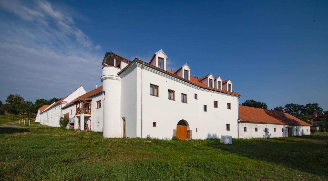 Residence Tvrz Skocice Exteriör bild
