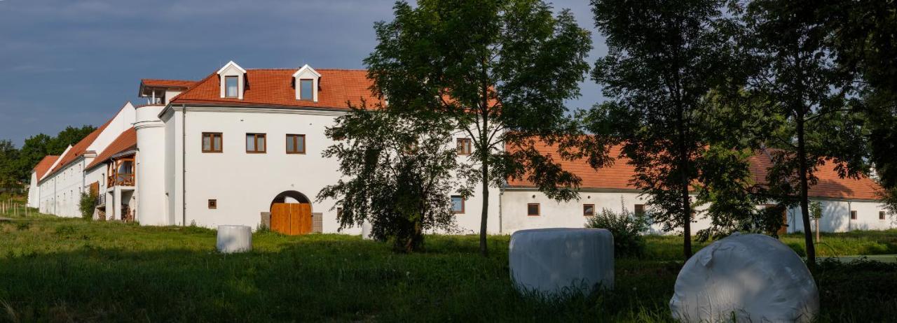 Residence Tvrz Skocice Exteriör bild